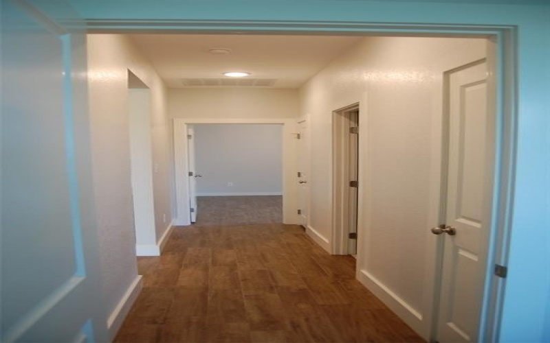 2510 Lakeridge Drive, Granbury, TX 76048, 3 Habitaciones Habitaciones , ,2 BañosBaños,Residential,En Venta,2510 Lakeridge Drive,20816158