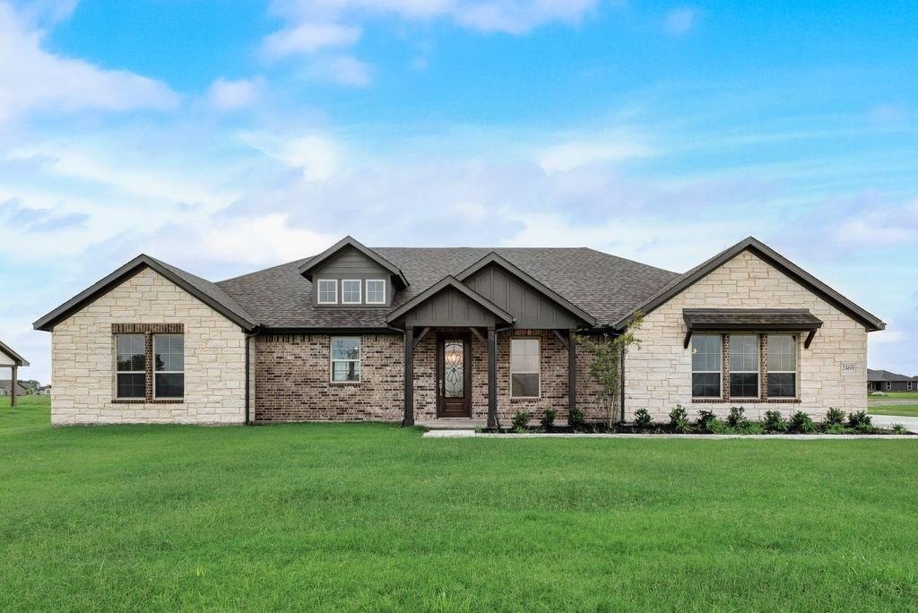 2469 Blackjack Oak Road, Oak Ridge, TX 75161, 3 Bedrooms Bedrooms, ,2 BathroomsBathrooms,Residential,For Sale,2469 Blackjack Oak Road,20812350