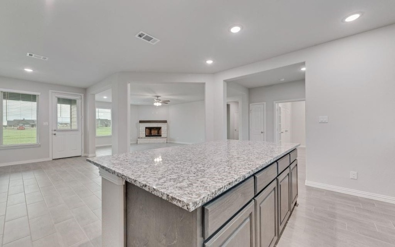 2469 Blackjack Oak Road, Oak Ridge, TX 75161, 3 Bedrooms Bedrooms, ,2 BathroomsBathrooms,Residential,For Sale,2469 Blackjack Oak Road,20812350