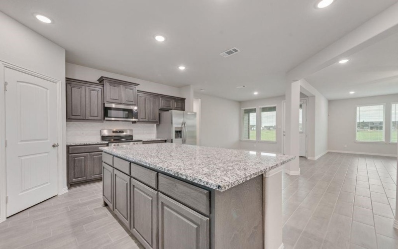 2469 Blackjack Oak Road, Oak Ridge, TX 75161, 3 Bedrooms Bedrooms, ,2 BathroomsBathrooms,Residential,For Sale,2469 Blackjack Oak Road,20812350