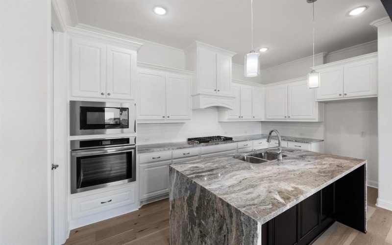 303 Big Antler Court, Heath, TX 75032, 3 Bedrooms Bedrooms, ,2 BathroomsBathrooms,Residential,For Sale,303 Big Antler Court,20812362