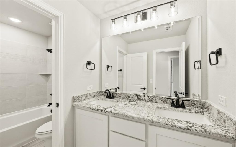 489 Red Maple Road, Waxahachie, TX 75165, 4 Habitaciones Habitaciones , ,3 BañosBaños,Residential,En Venta,489 Red Maple Road,20816516