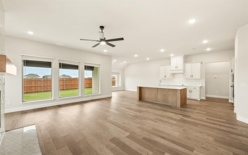 564 Holiday Avenue, Waxahachie, TX 75165, 3 Habitaciones Habitaciones , ,3 BañosBaños,Residential,En Venta,564 Holiday Avenue,20816541