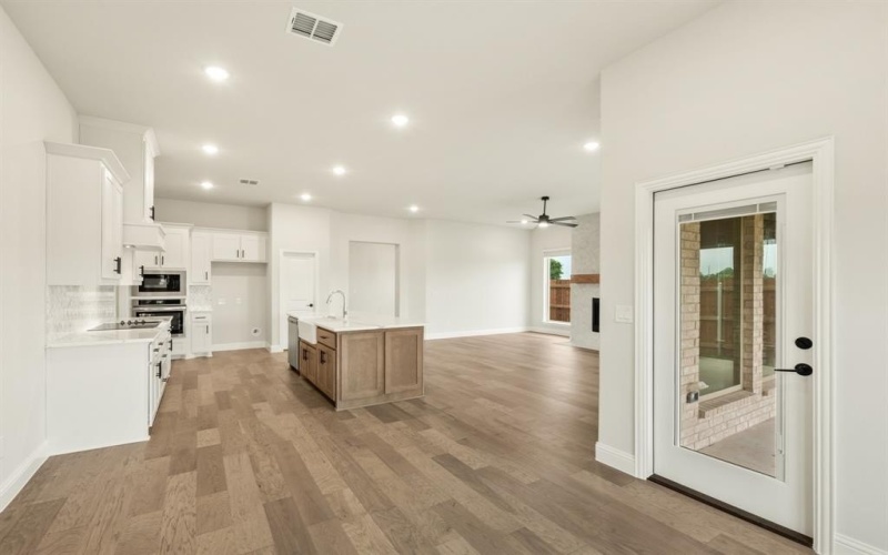 564 Holiday Avenue, Waxahachie, TX 75165, 3 Habitaciones Habitaciones , ,3 BañosBaños,Residential,En Venta,564 Holiday Avenue,20816541