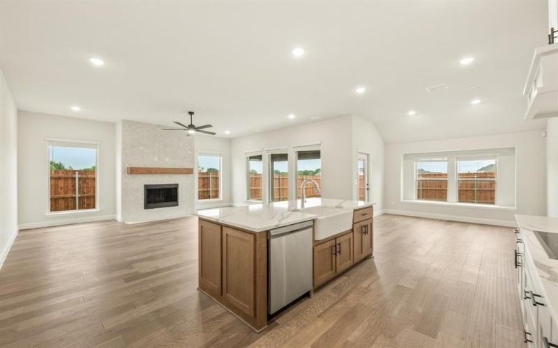 564 Holiday Avenue, Waxahachie, TX 75165, 3 Habitaciones Habitaciones , ,3 BañosBaños,Residential,En Venta,564 Holiday Avenue,20816541