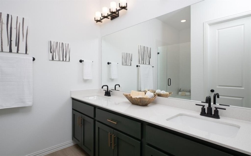 634 Redwood Way, Mansfield, TX 76063, 3 Bedrooms Bedrooms, ,3 BathroomsBathrooms,Residential,For Sale,634 Redwood Way,20813030