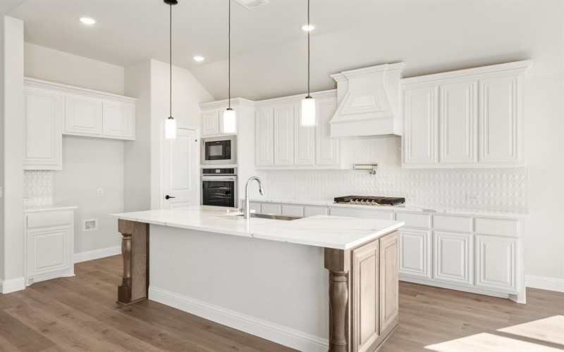 136 Fireberry Drive, Glenn Heights, TX 75154, 5 Bedrooms Bedrooms, ,5 BathroomsBathrooms,Residential,For Sale,136 Fireberry Drive,20813256
