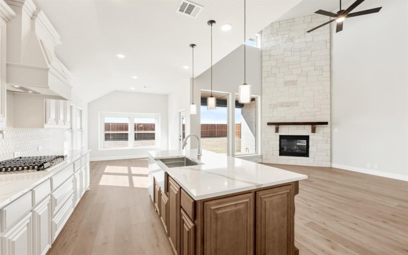 136 Fireberry Drive, Glenn Heights, TX 75154, 5 Bedrooms Bedrooms, ,5 BathroomsBathrooms,Residential,For Sale,136 Fireberry Drive,20813256