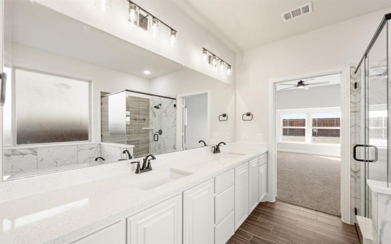 136 Fireberry Drive, Glenn Heights, TX 75154, 5 Bedrooms Bedrooms, ,5 BathroomsBathrooms,Residential,For Sale,136 Fireberry Drive,20813256