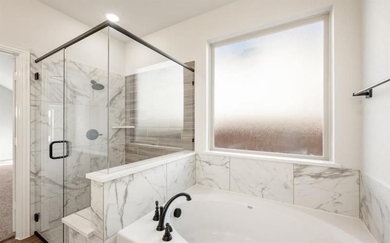 136 Fireberry Drive, Glenn Heights, TX 75154, 5 Bedrooms Bedrooms, ,5 BathroomsBathrooms,Residential,For Sale,136 Fireberry Drive,20813256