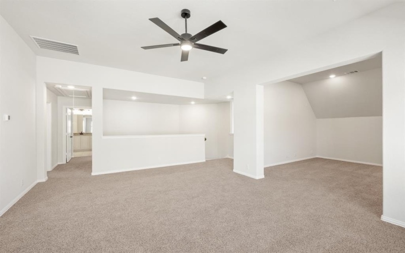 136 Fireberry Drive, Glenn Heights, TX 75154, 5 Bedrooms Bedrooms, ,5 BathroomsBathrooms,Residential,For Sale,136 Fireberry Drive,20813256