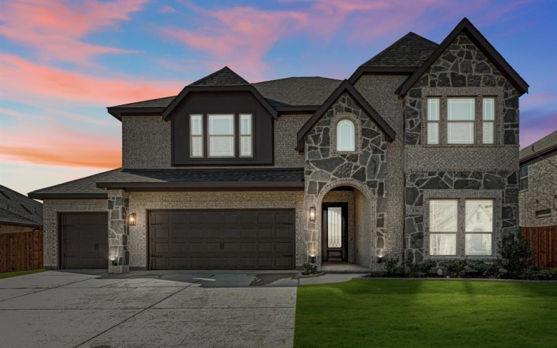 136 Fireberry Drive, Glenn Heights, TX 75154, 5 Bedrooms Bedrooms, ,5 BathroomsBathrooms,Residential,For Sale,136 Fireberry Drive,20813256