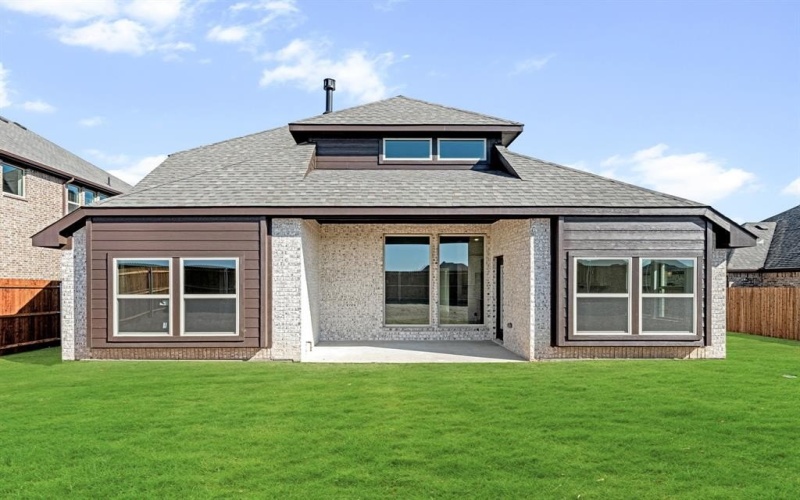 136 Fireberry Drive, Glenn Heights, TX 75154, 5 Bedrooms Bedrooms, ,5 BathroomsBathrooms,Residential,For Sale,136 Fireberry Drive,20813256