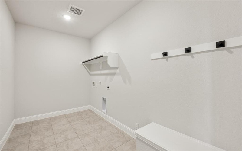 136 Fireberry Drive, Glenn Heights, TX 75154, 5 Bedrooms Bedrooms, ,5 BathroomsBathrooms,Residential,For Sale,136 Fireberry Drive,20813256