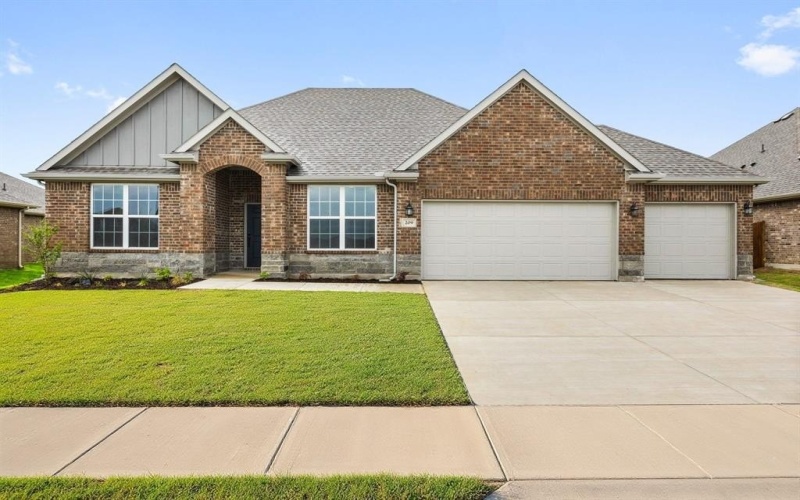 209 Briarwood Drive, Nevada, TX 75173, 4 Bedrooms Bedrooms, ,3 BathroomsBathrooms,Residential,For Sale,209 Briarwood Drive,20813326