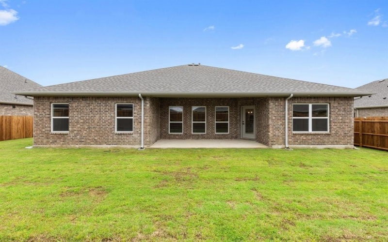 209 Briarwood Drive, Nevada, TX 75173, 4 Bedrooms Bedrooms, ,3 BathroomsBathrooms,Residential,For Sale,209 Briarwood Drive,20813326