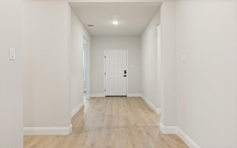 209 Briarwood Drive, Nevada, TX 75173, 4 Bedrooms Bedrooms, ,3 BathroomsBathrooms,Residential,For Sale,209 Briarwood Drive,20813326