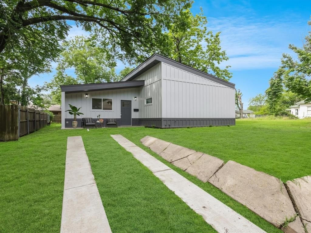 1507 Caddo Street, Commerce, TX 75428, 2 Bedrooms Bedrooms, ,2 BathroomsBathrooms,Residential,For Sale,1507 Caddo Street,20809858