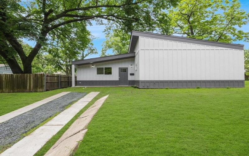 1507 Caddo Street, Commerce, TX 75428, 2 Bedrooms Bedrooms, ,2 BathroomsBathrooms,Residential,For Sale,1507 Caddo Street,20809858