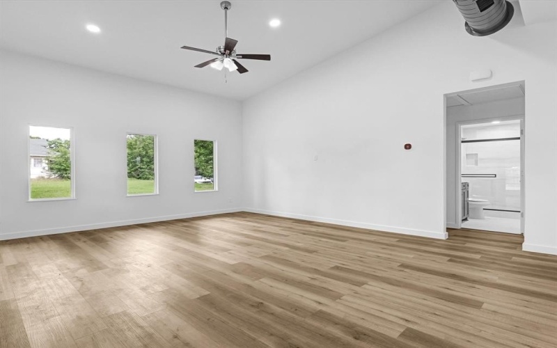 1507 Caddo Street, Commerce, TX 75428, 2 Bedrooms Bedrooms, ,2 BathroomsBathrooms,Residential,For Sale,1507 Caddo Street,20809858