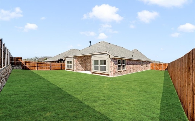 1036 Quincy Drive, Red Oak, TX 75154, 3 Bedrooms Bedrooms, ,2 BathroomsBathrooms,Residential,For Sale,1036 Quincy Drive,20810378