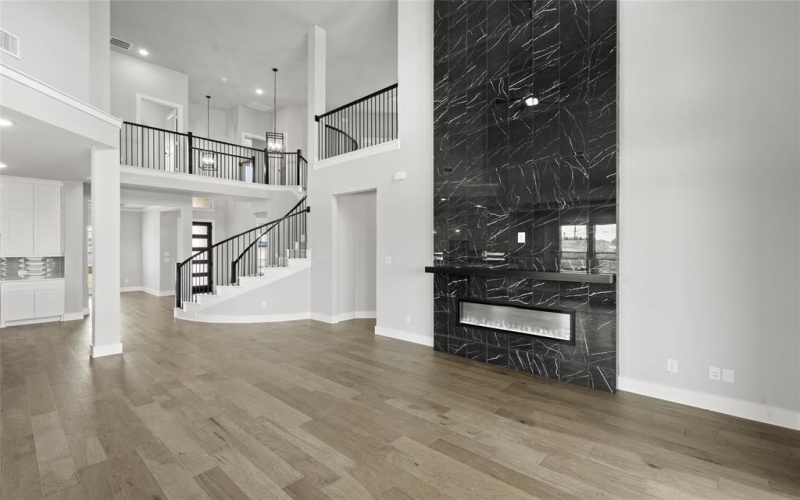 409 Newpark Boulevard, DeSoto, TX 75115, 6 Bedrooms Bedrooms, ,6 BathroomsBathrooms,Residential,For Sale,409 Newpark Boulevard,0,20810379