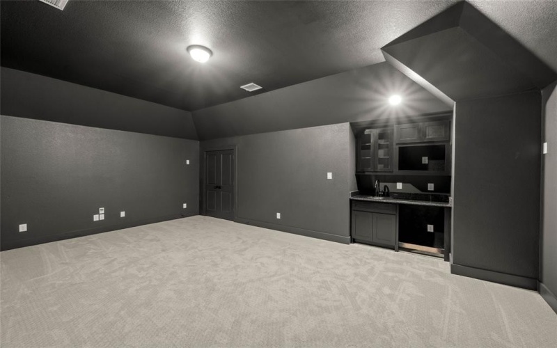 409 Newpark Boulevard, DeSoto, TX 75115, 6 Bedrooms Bedrooms, ,6 BathroomsBathrooms,Residential,For Sale,409 Newpark Boulevard,0,20810379