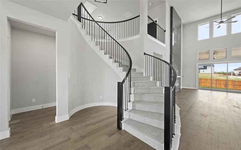 409 Newpark Boulevard, DeSoto, TX 75115, 6 Bedrooms Bedrooms, ,6 BathroomsBathrooms,Residential,For Sale,409 Newpark Boulevard,0,20810379