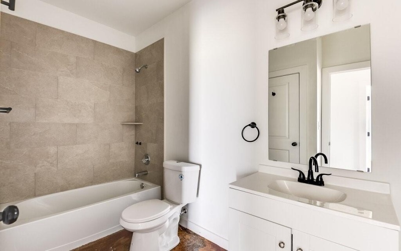 1020 Burnett Boulevard #A and B, Alvarado, TX 76009, 6 Habitaciones Habitaciones , ,5 BañosBaños,Residential Multi Family,En Venta,1020 Burnett Boulevard,20810823