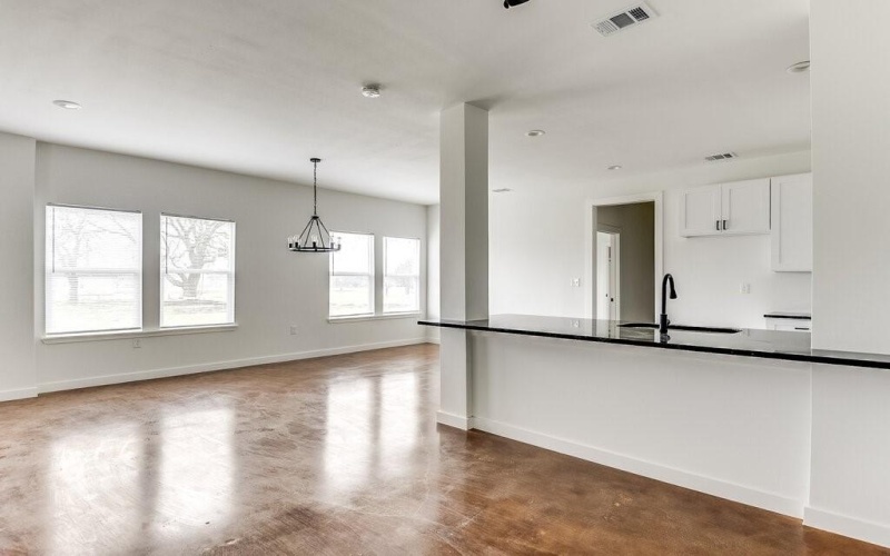 1020 Burnett Boulevard #A and B, Alvarado, TX 76009, 6 Habitaciones Habitaciones , ,5 BañosBaños,Residential Multi Family,En Venta,1020 Burnett Boulevard,20810823