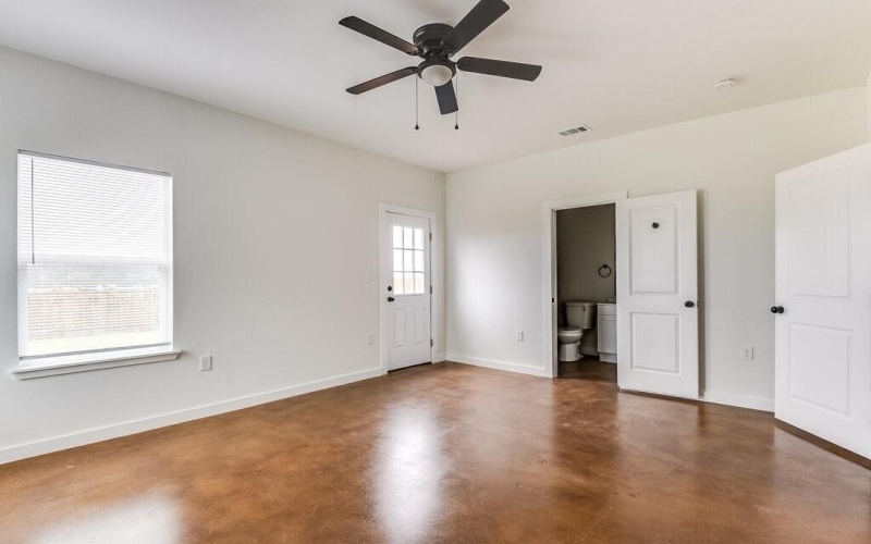 1020 Burnett Boulevard #A and B, Alvarado, TX 76009, 6 Habitaciones Habitaciones , ,5 BañosBaños,Residential Multi Family,En Venta,1020 Burnett Boulevard,20810823