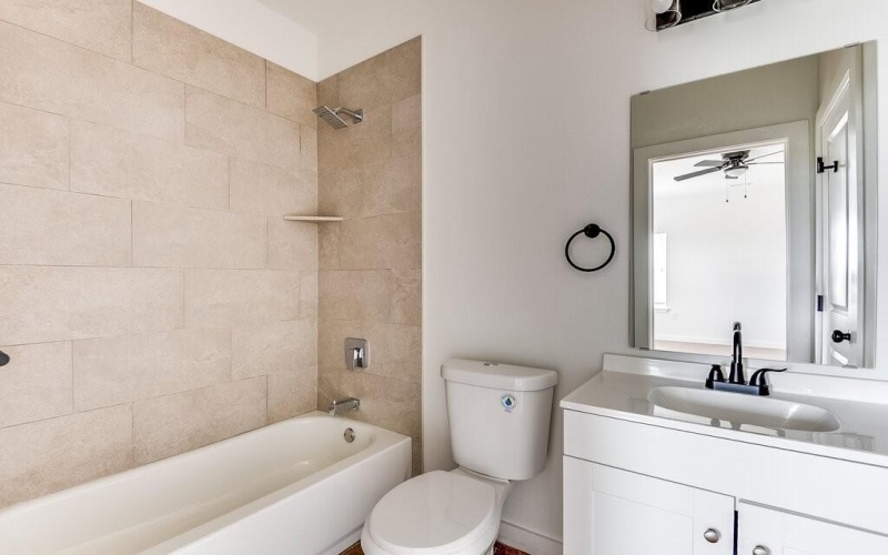 1020 Burnett Boulevard #A and B, Alvarado, TX 76009, 6 Habitaciones Habitaciones , ,5 BañosBaños,Residential Multi Family,En Venta,1020 Burnett Boulevard,20810823