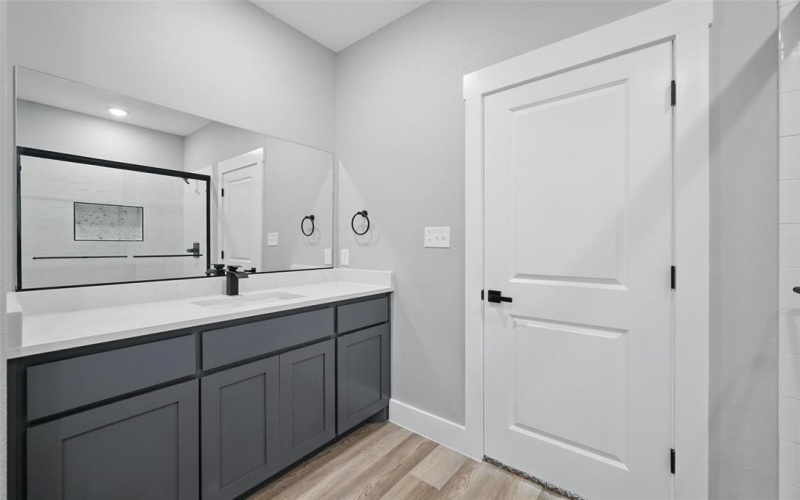 720 W Parnell, Denison, TX 75020, 3 Habitaciones Habitaciones , ,2 BañosBaños,Residential,En Venta,720 W Parnell,20810904