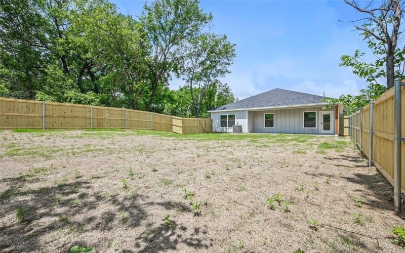 720 W Parnell, Denison, TX 75020, 3 Habitaciones Habitaciones , ,2 BañosBaños,Residential,En Venta,720 W Parnell,20810904