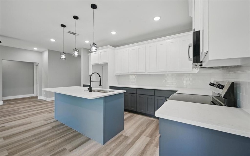 720 W Parnell, Denison, TX 75020, 3 Habitaciones Habitaciones , ,2 BañosBaños,Residential,En Venta,720 W Parnell,20810904