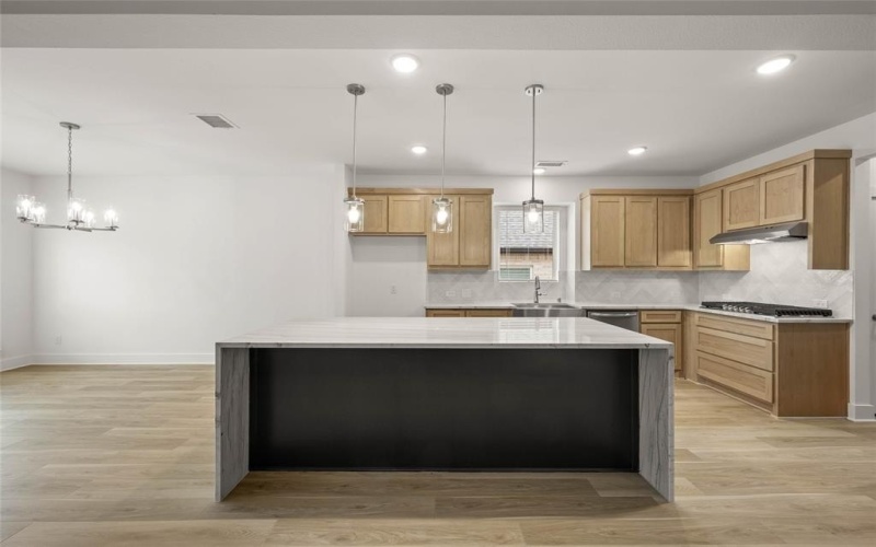 217 Tradd Street, Glenn Heights, TX 75154, 5 Bedrooms Bedrooms, ,5 BathroomsBathrooms,Residential,For Sale,217 Tradd Street,20810997