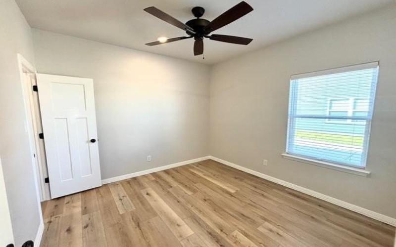 625 Charlotte Lane, Burleson, TX 76028, 3 Bedrooms Bedrooms, ,2 BathroomsBathrooms,Residential,For Sale,625 Charlotte Lane,20814853