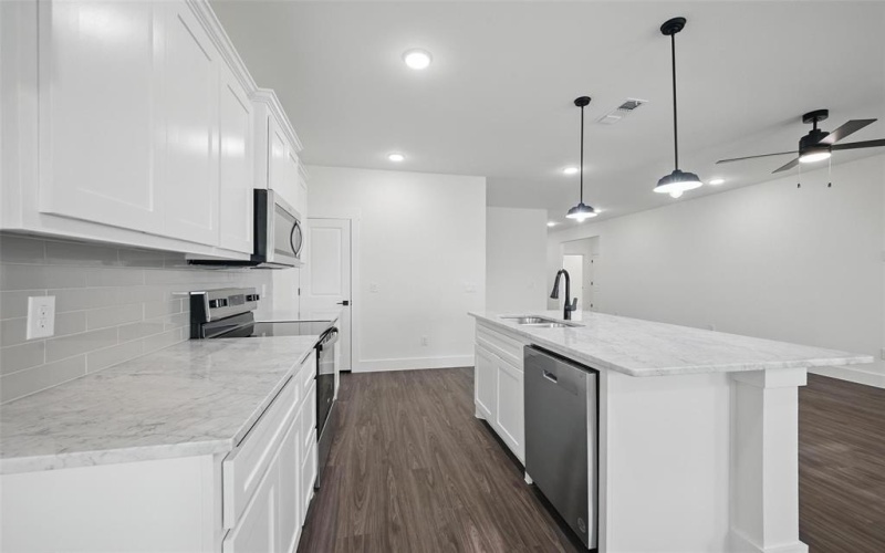 408 Broadway, Whitesboro, TX 76273, 3 Bedrooms Bedrooms, ,2 BathroomsBathrooms,Residential,For Sale,408 Broadway,20811268