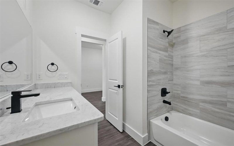 408 Broadway, Whitesboro, TX 76273, 3 Bedrooms Bedrooms, ,2 BathroomsBathrooms,Residential,For Sale,408 Broadway,20811268