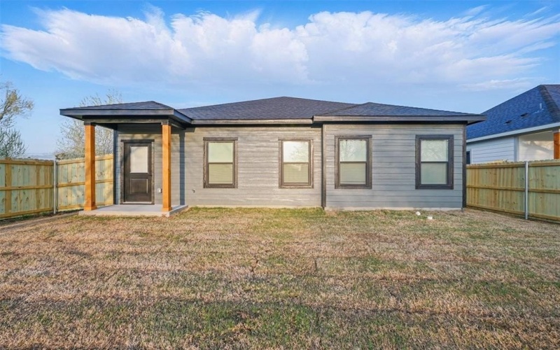408 Broadway, Whitesboro, TX 76273, 3 Bedrooms Bedrooms, ,2 BathroomsBathrooms,Residential,For Sale,408 Broadway,20811268