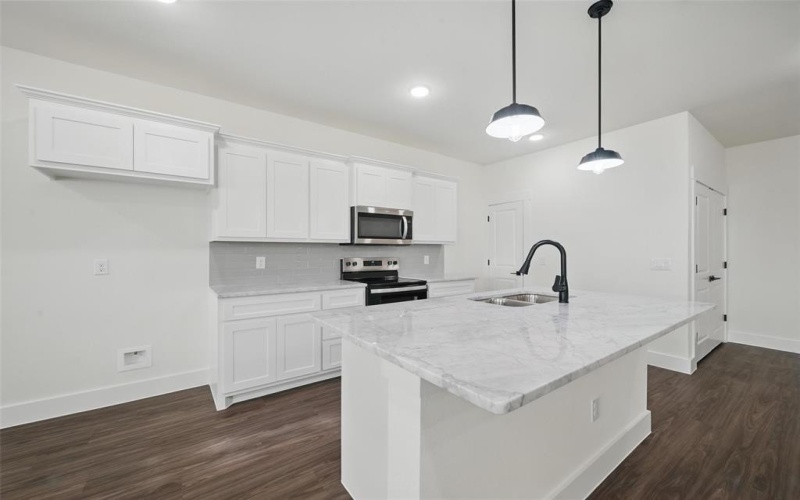 408 Broadway, Whitesboro, TX 76273, 3 Bedrooms Bedrooms, ,2 BathroomsBathrooms,Residential,For Sale,408 Broadway,20811268