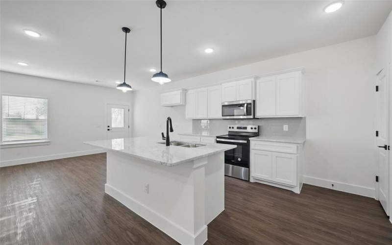408 Broadway, Whitesboro, TX 76273, 3 Bedrooms Bedrooms, ,2 BathroomsBathrooms,Residential,For Sale,408 Broadway,20811268