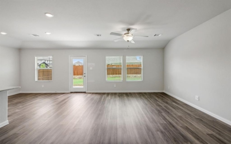 1339 Los Olmos Lane, Crandall, TX 75114, 3 Bedrooms Bedrooms, ,2 BathroomsBathrooms,Residential,For Sale,1339 Los Olmos Lane,20811333