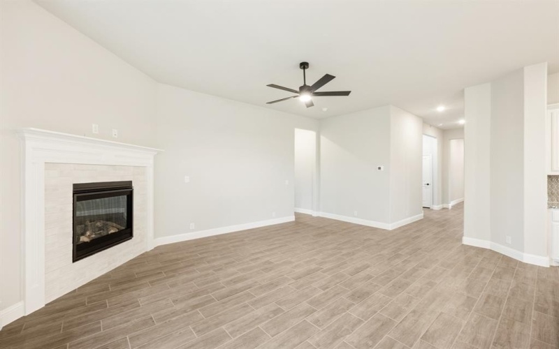 1313 Wrenwood Court, Red Oak, TX 75167, 3 Bedrooms Bedrooms, ,2 BathroomsBathrooms,Residential,For Sale,1313 Wrenwood Court,20816669