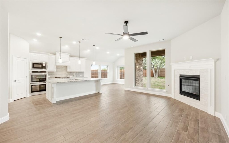 1313 Wrenwood Court, Red Oak, TX 75167, 3 Bedrooms Bedrooms, ,2 BathroomsBathrooms,Residential,For Sale,1313 Wrenwood Court,20816669