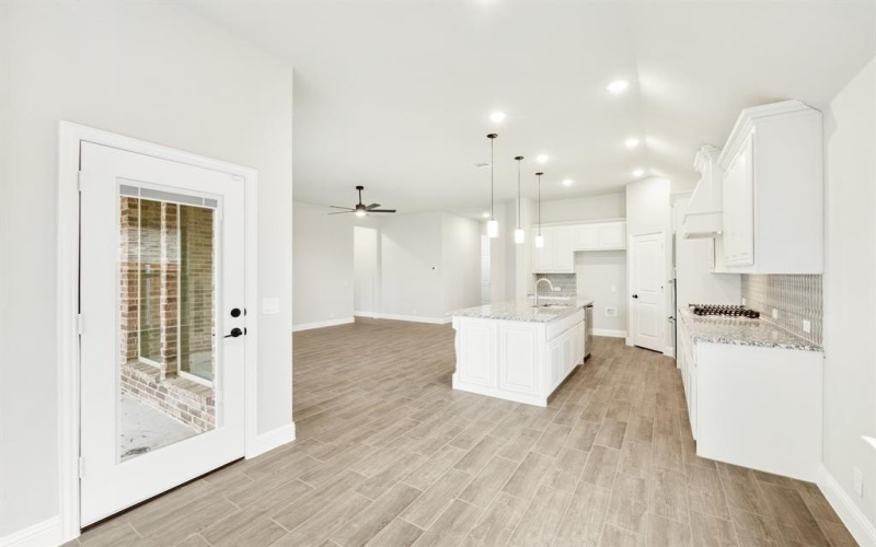 1313 Wrenwood Court, Red Oak, TX 75167, 3 Bedrooms Bedrooms, ,2 BathroomsBathrooms,Residential,For Sale,1313 Wrenwood Court,20816669