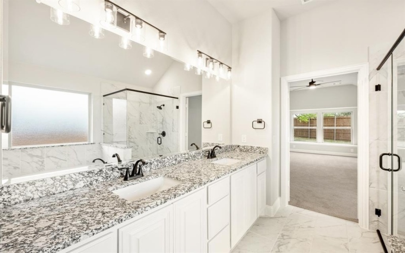 1313 Wrenwood Court, Red Oak, TX 75167, 3 Bedrooms Bedrooms, ,2 BathroomsBathrooms,Residential,For Sale,1313 Wrenwood Court,20816669