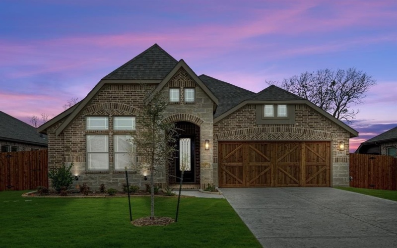 1313 Wrenwood Court, Red Oak, TX 75167, 3 Bedrooms Bedrooms, ,2 BathroomsBathrooms,Residential,For Sale,1313 Wrenwood Court,20816669