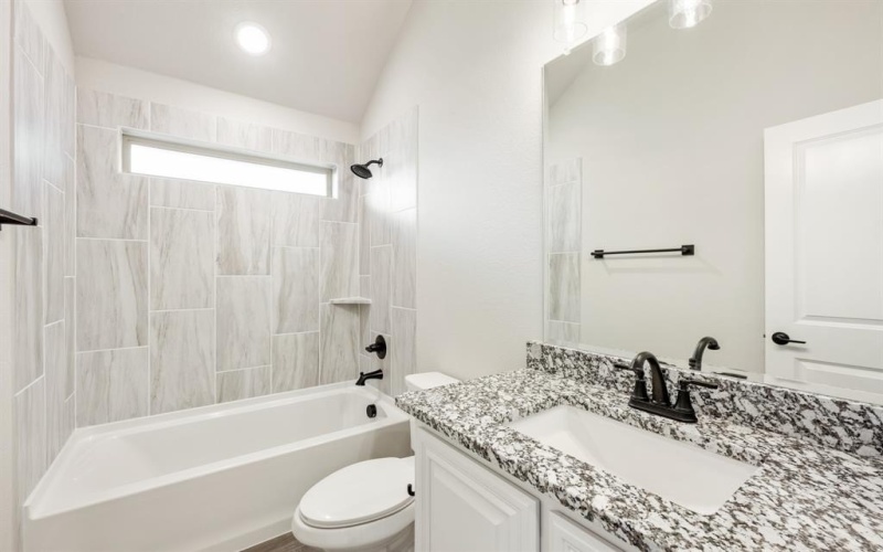 1313 Wrenwood Court, Red Oak, TX 75167, 3 Bedrooms Bedrooms, ,2 BathroomsBathrooms,Residential,For Sale,1313 Wrenwood Court,20816669