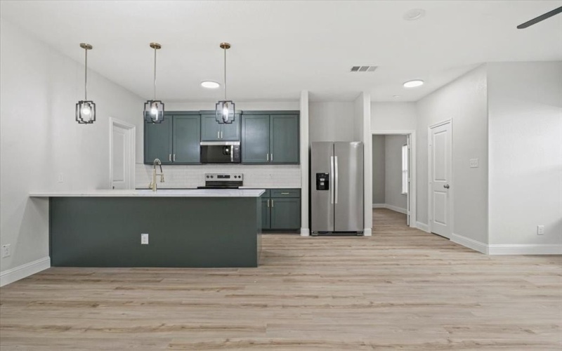 6305 Pebble Avenue, Dallas, TX 75217, 3 Bedrooms Bedrooms, ,2 BathroomsBathrooms,Residential,For Sale,6305 Pebble Avenue,20816840